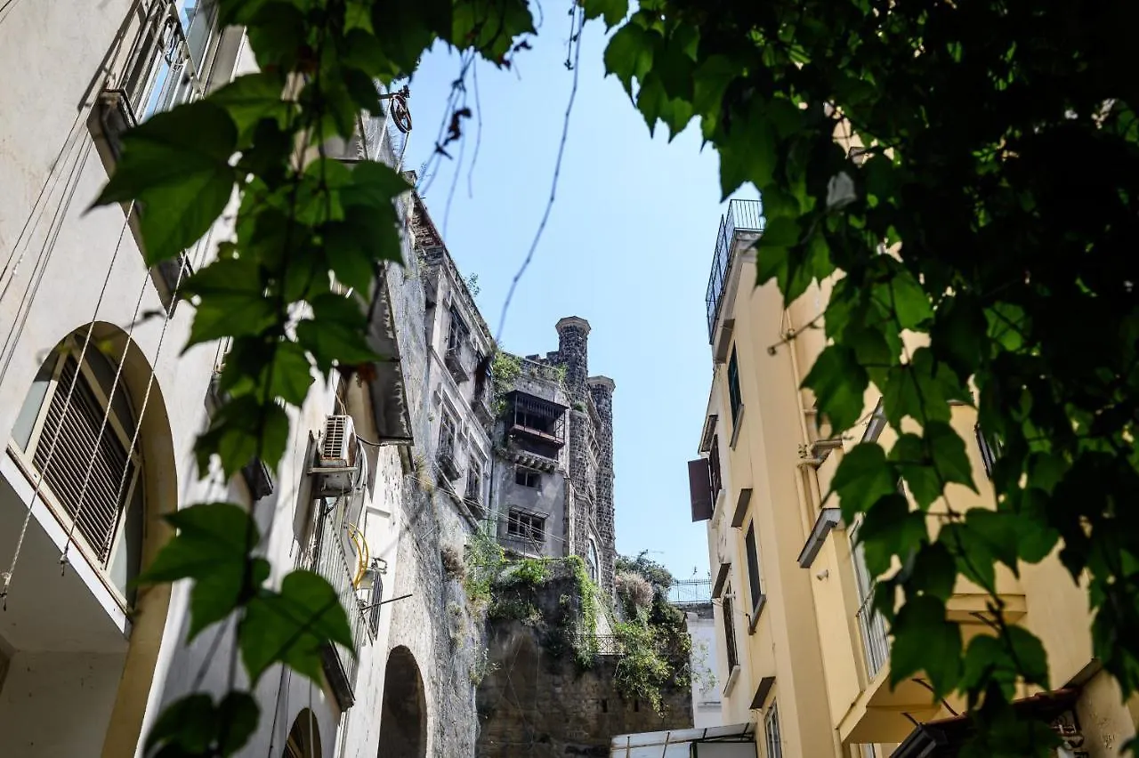 Serematte Al 26 Naples