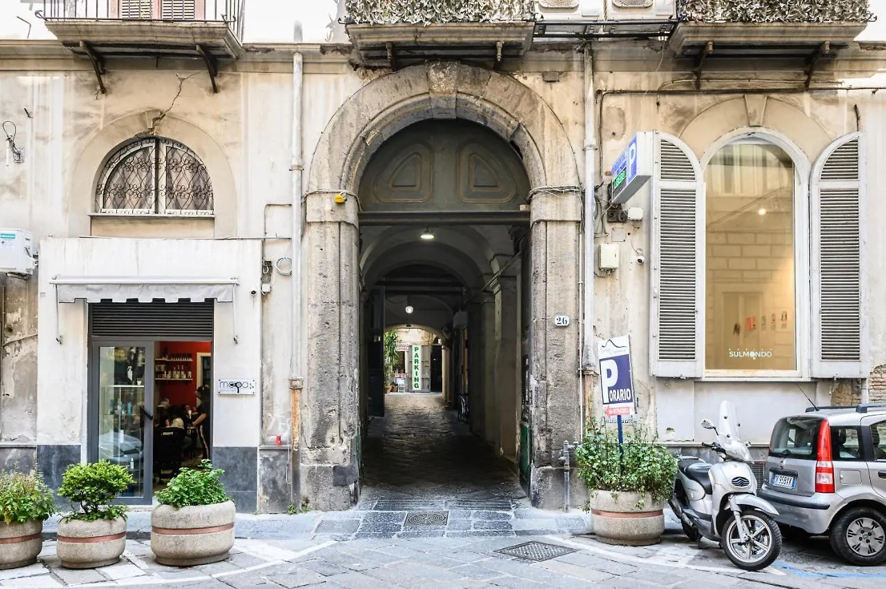 Serematte Al 26 Naples Italy